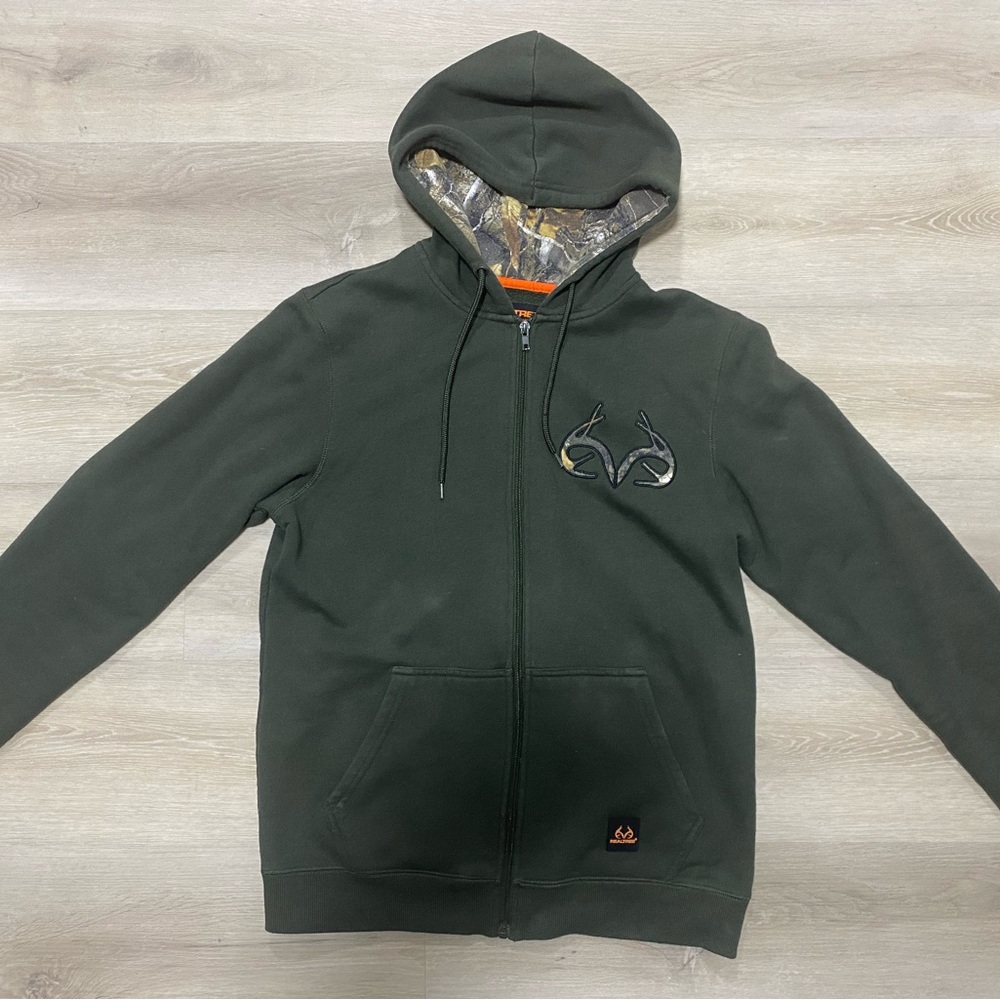 Realtree Green Zip Up Sweater with Hood